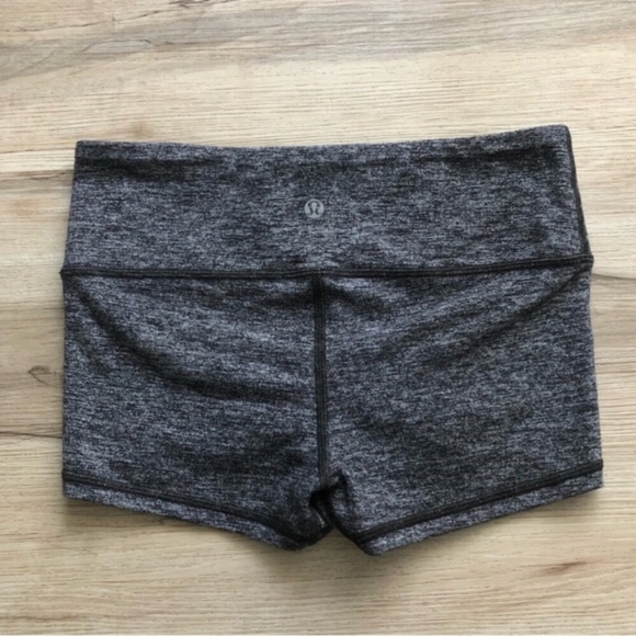 lululemon athletica Women's Charcoal Athletic Shorts - Picture 1 of 6